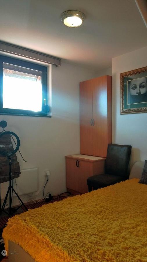 Nenad Jevtic Apartment